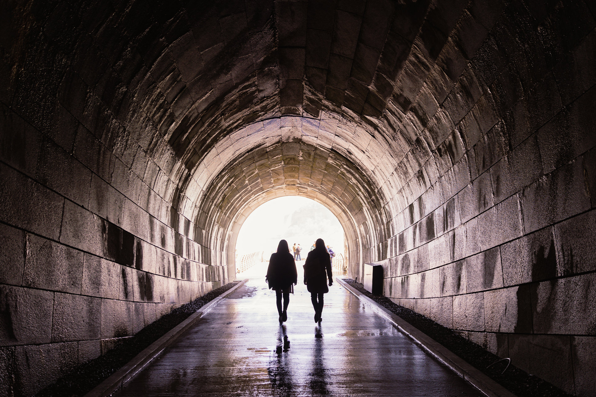 Niagara Underground: Power Station & Tunnel Under the Falls Tour | City  Experiences